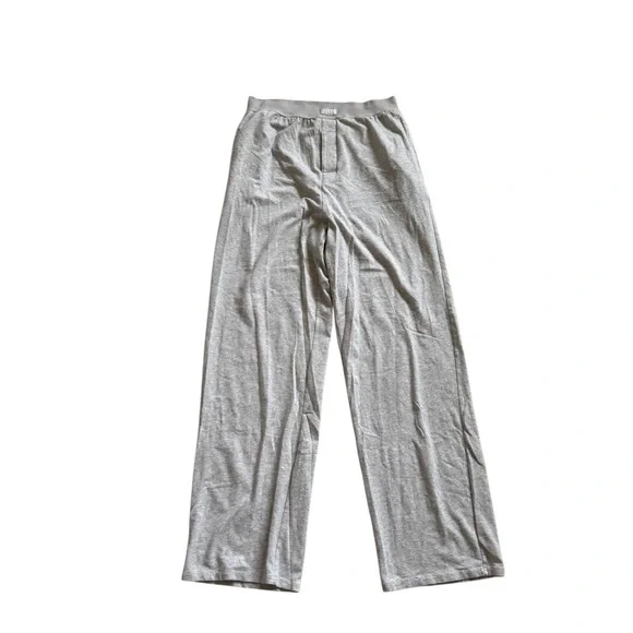 SKIMS Gray Lounge Pants - Picture 2 of 5